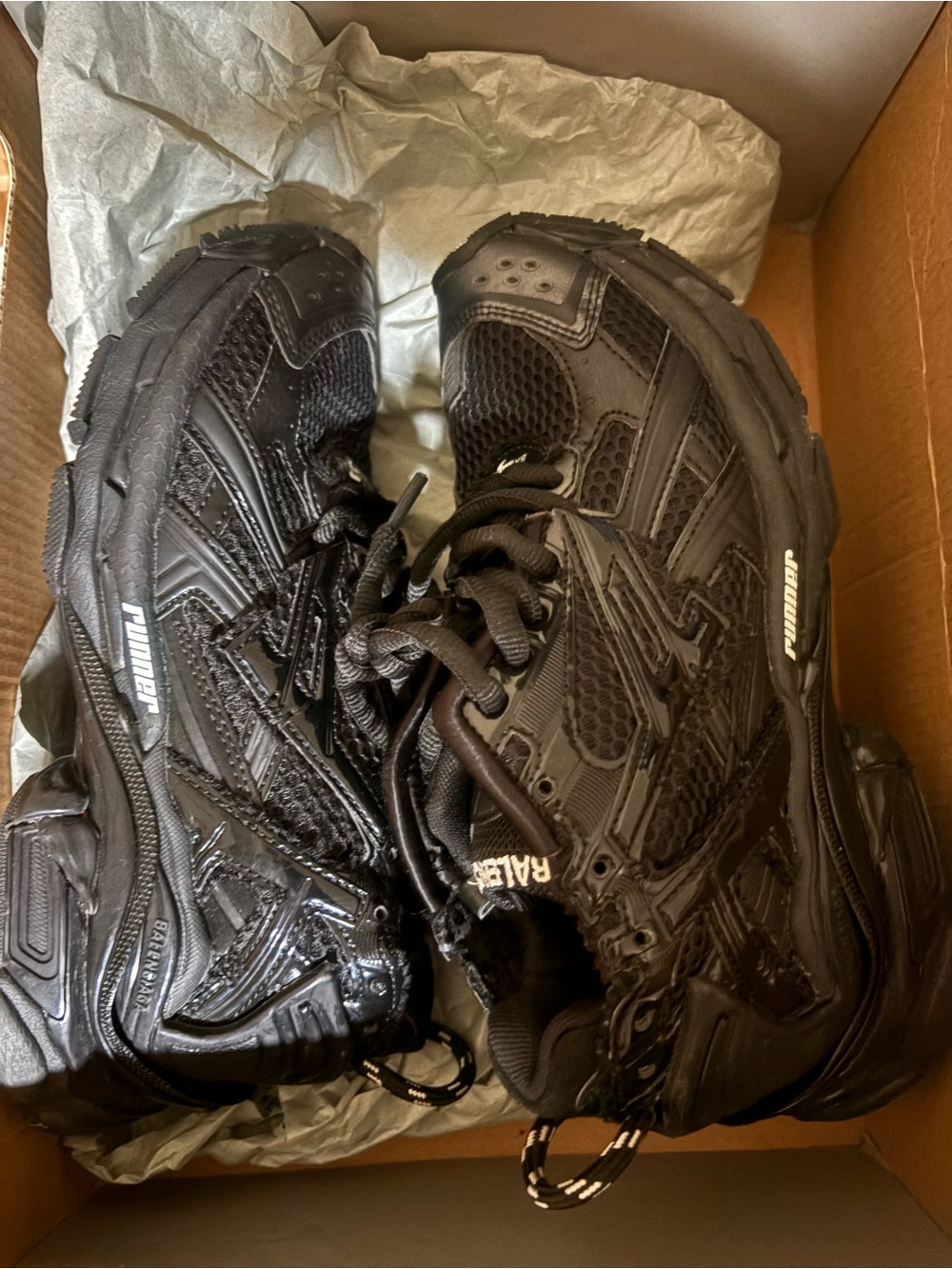 Balenciaga Runner